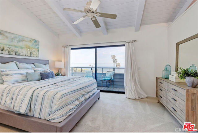 454 Palos Verdes Boulevard, Redondo Beach CA: https://media.crmls.org/mediaz/937fc3dd-b95f-45fc-99a9-84f440e8b4d5.jpg