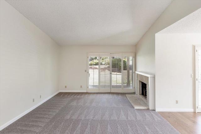 8065 Winery Court, San Jose CA: https://media.crmls.org/mediaz/93805708-31a4-4138-8d3d-bbf8cf236268.jpg