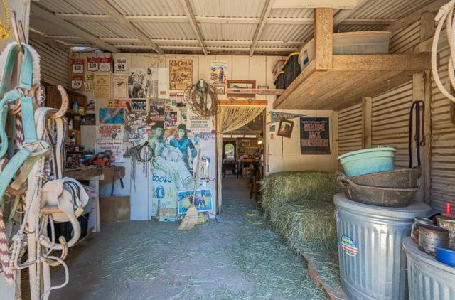 9180 Coker Road, Salinas CA: https://media.crmls.org/mediaz/93810fe9-081f-4d43-8c08-3f15e4c1d75d.jpg