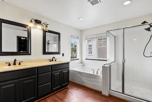 1906 Wilson Ct, Antioch CA: https://media.crmls.org/mediaz/9381a639-dd97-4a99-a058-daa87dc3e844.jpg
