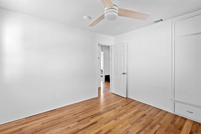 Detail Gallery Image 11 of 15 For 1010 Grand Ave, Carlsbad,  CA 92008 - 2 Beds | 1 Baths