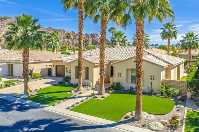 48224 Big Horn Drive, La Quinta CA: https://media.crmls.org/mediaz/9381d6ce-5cc5-458e-98f6-a5b0a096b19b.jpg