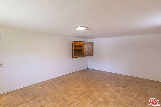 2547 Canyon Drive, Los Angeles CA: https://media.crmls.org/mediaz/9382c870-1ea9-47c4-8eb1-6400d7611d55.jpg