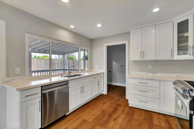 6097 Indian Avenue, San Jose CA: https://media.crmls.org/mediaz/93833873-b973-43c7-bf85-fe34d5db8316.jpg