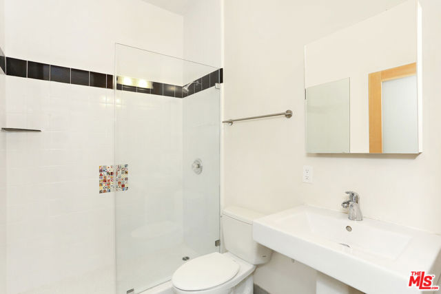 1801 Baxter Street, Los Angeles CA: https://media.crmls.org/mediaz/9383df4e-ac92-462d-9a10-e93d08b16115.jpg