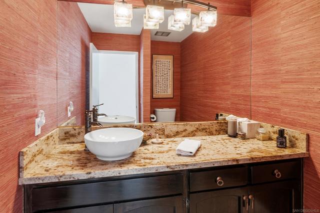 13414 Calle Colina, Poway CA: https://media.crmls.org/mediaz/938471ef-a287-4f4c-b75d-316f14f94206.jpg