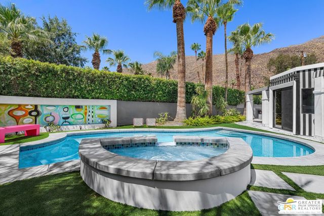 153 W El Camino Way, Palm Springs, CA 92264
