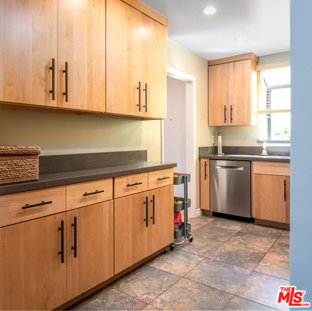 8711 FALMOUTH Avenue, 112 photo 4