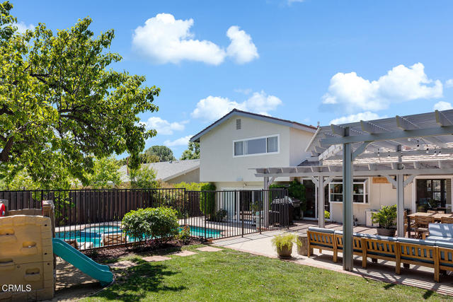 18845 Braemore Road, Porter Ranch CA: https://media.crmls.org/mediaz/9389c47e-7580-4147-bf11-9da9e1c39b3b.jpg