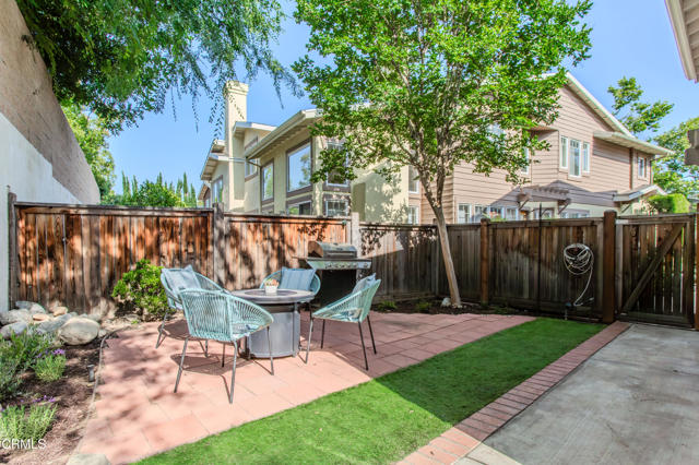 2759 Butter Creek Drive, Pasadena CA: https://media.crmls.org/mediaz/9389e112-0979-4944-b0a2-0614b9e649a2.jpg