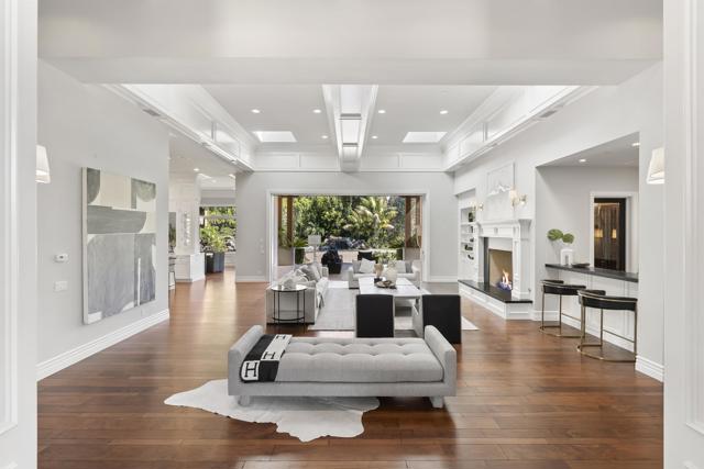17324 Calle Serena, Rancho Santa Fe CA: https://media.crmls.org/mediaz/938ab2e7-f283-427a-9dd8-338bfb6557c3.jpg