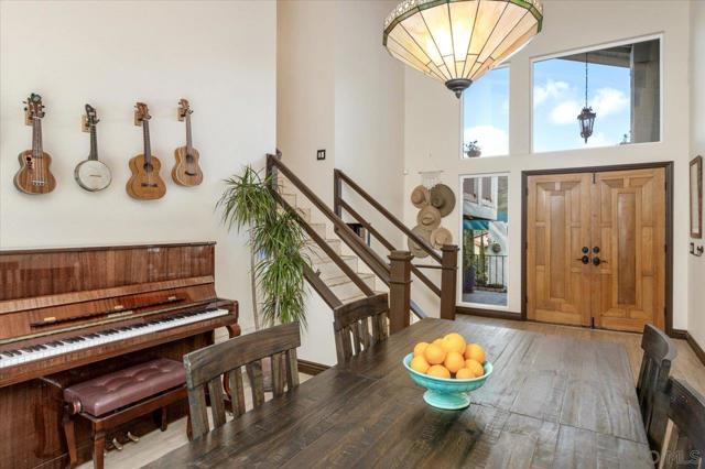 26036 38 Kaywood Terrace, Escondido CA: https://media.crmls.org/mediaz/938aba92-8650-48a3-a36a-9c94e25e8a86.jpg