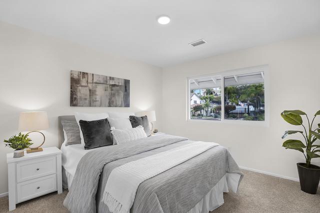 2071 Monaco Ct, El Cajon CA: https://media.crmls.org/mediaz/938c39ce-08a0-40ec-8d69-1e81a76424d5.jpg
