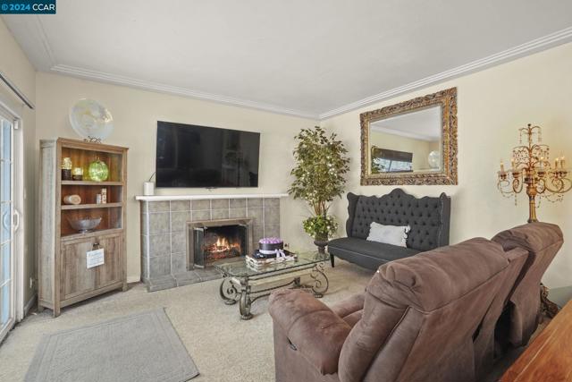Image 3 of 29 For 2279 Saint George Dr