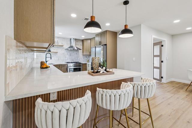 Detail Gallery Image 5 of 72 For 16799 Acena Dr, San Diego,  CA 92128 - 3 Beds | 2 Baths