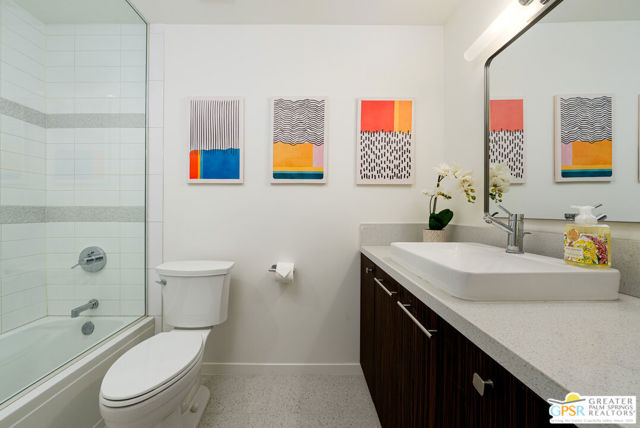 588 E San Lorenzo Road, Palm Springs CA: https://media.crmls.org/mediaz/938d12fe-269b-4dd4-9c89-574c3733b834.jpg