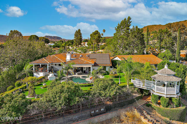 1832 Calle Salto, Thousand Oaks CA: https://media.crmls.org/mediaz/938d2068-eb93-452b-ba20-e4837f7f979e.jpg