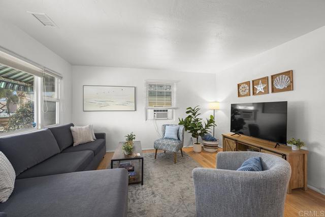 Detail Gallery Image 26 of 74 For 244 Date Ave, Imperial Beach,  CA 91932 - – Beds | – Baths