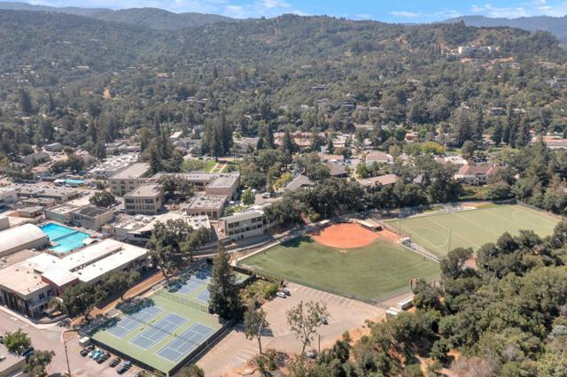 209 Nob Hill Way, Los Gatos CA: https://media.crmls.org/mediaz/938e126c-4366-4ac4-9888-9454d2f7033b.jpg