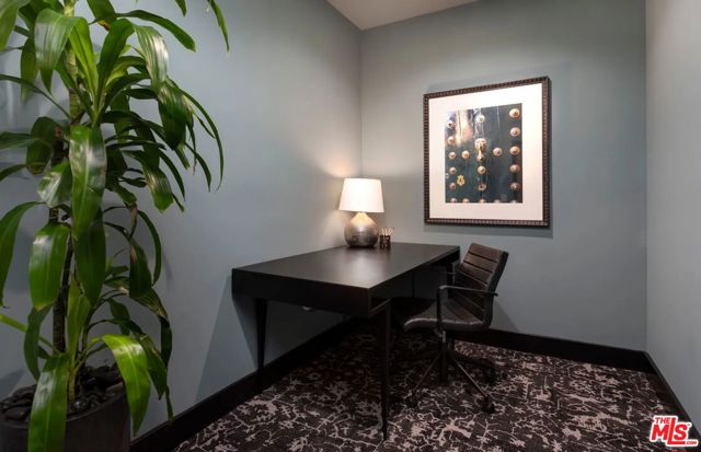 5710 Crescent Park E, Playa Vista CA: https://media.crmls.org/mediaz/938e4c69-99ef-4aa1-9667-fb70dade3d6a.jpg