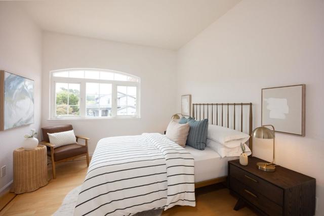 608 Silver Avenue, Half Moon Bay CA: https://media.crmls.org/mediaz/938faf59-7859-485e-9d4d-8aafe6738c83.jpg