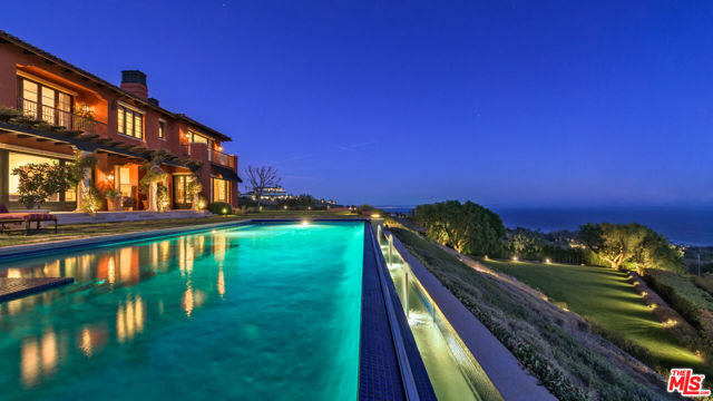 0 Murphy Way, Malibu CA: https://media.crmls.org/mediaz/938fe49c-62e6-41b6-8da9-8dc1a512f5cc.jpg