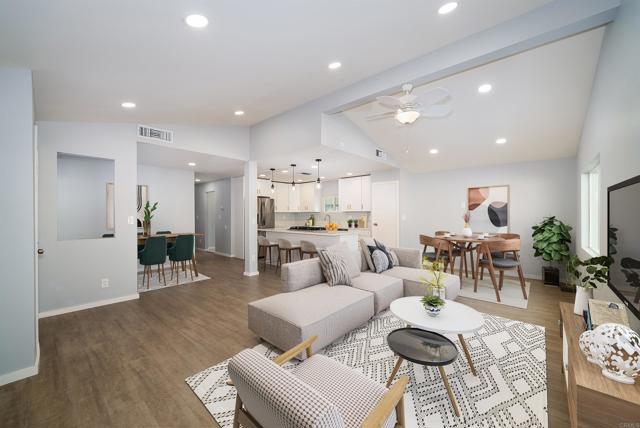 Detail Gallery Image 1 of 1 For 4660 N River Rd #133,  Oceanside,  CA 92057 - 3 Beds | 3 Baths