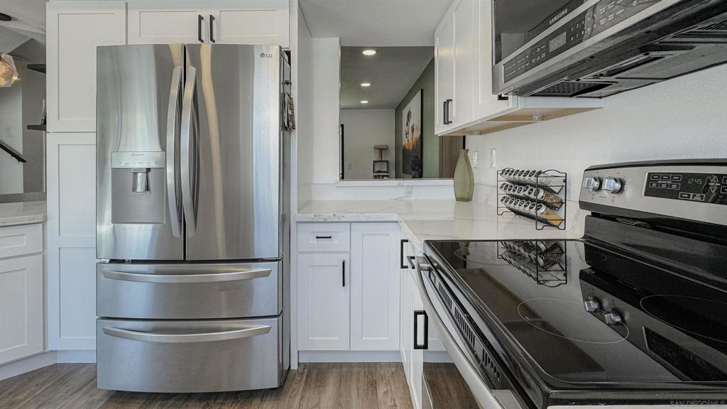 MLS #250033095SD img 13