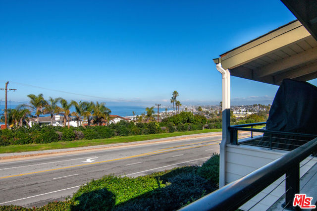 486 Palos Verdes Boulevard, Redondo Beach, California 90277, 3 Bedrooms Bedrooms, ,2 BathroomsBathrooms,Residential,Sold,Palos Verdes,24351899