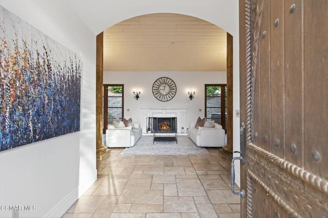 1560 Goodenough Road, Fillmore CA: https://media.crmls.org/mediaz/93936335-3418-4a3f-8014-1a5c34dbd574.jpg