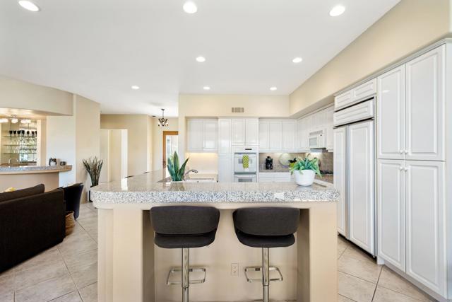 80080 Riviera, La Quinta CA: https://media.crmls.org/mediaz/9393672a-9507-424e-909a-5d4e47e3c35f.jpg