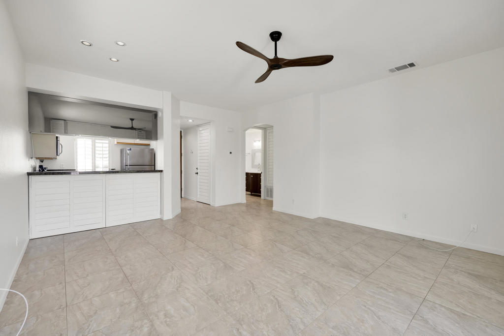 MLS #219137255DA image #5