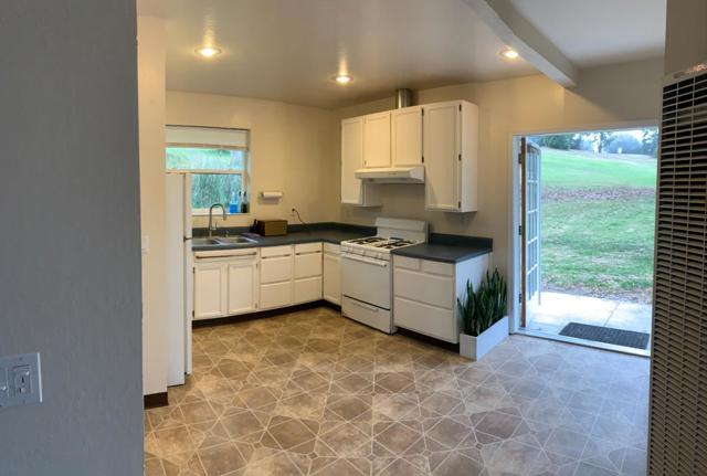 71 Spring Road, Royal Oaks CA: https://media.crmls.org/mediaz/9394bdc1-e103-47e3-a671-4301aaa91db7.jpg