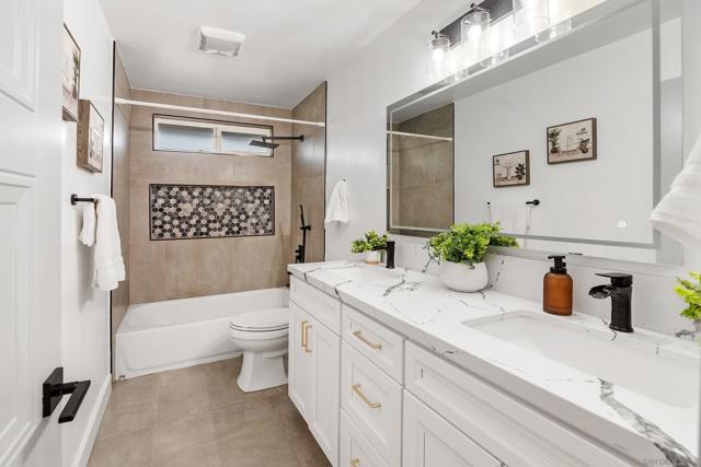 Image 32 of 46 For 13233 Gunner Ave