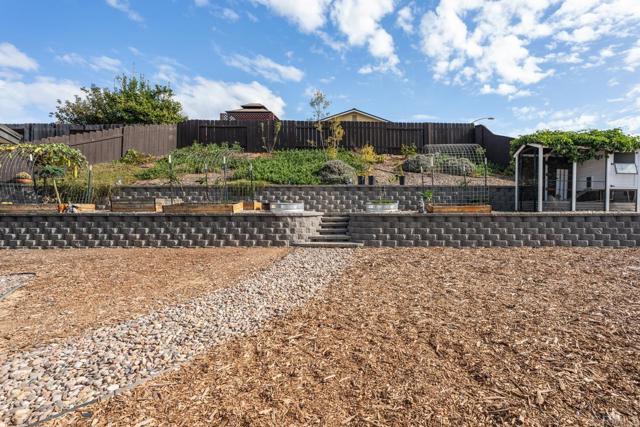 Detail Gallery Image 2 of 28 For 215 Henrietta Ct, San Diego,  CA 92114 - 4 Beds | 2 Baths