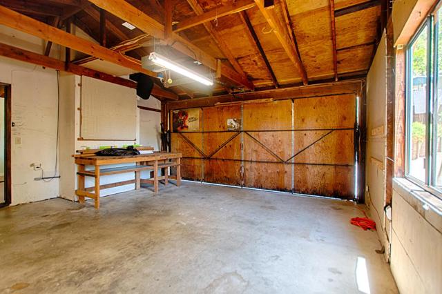 41 Grandview Avenue, Felton CA: https://media.crmls.org/mediaz/9395ea4e-ab4f-4ef3-a51e-49ea49fb1936.jpg