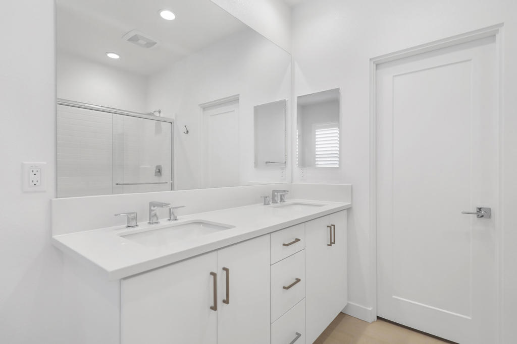 MLS #219136267DA image #16