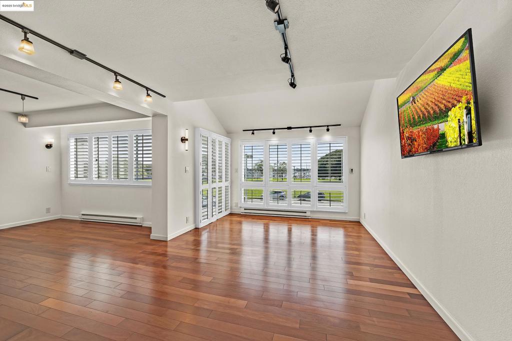 MLS #41113544 image #18