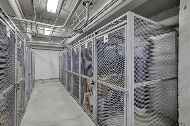 74 New Montgomery Street, San Francisco CA: https://media.crmls.org/mediaz/9396a057-ace0-4031-bd64-d2d87356eecd.jpg