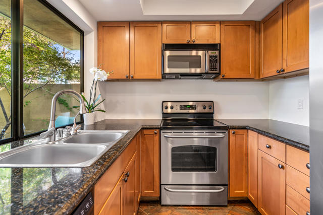 2501 N Indian Canyon Drive #631, Palm Springs, CA 92262