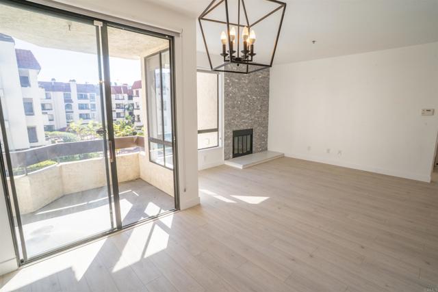 Detail Gallery Image 6 of 30 For 5845 Friars Rd #1316,  San Diego,  CA 92110 - 3 Beds | 2 Baths