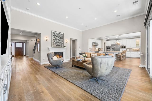 2135 Terra Bella Ct, Livermore CA: https://media.crmls.org/mediaz/9398279a-15b5-47f1-943d-082c9a3109f1.jpg