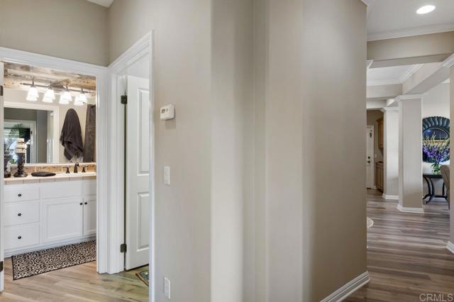 1078 Rainbow Crest Road, Fallbrook CA: https://media.crmls.org/mediaz/93995ad5-3f97-413a-8233-5be9eaaacecd.jpg