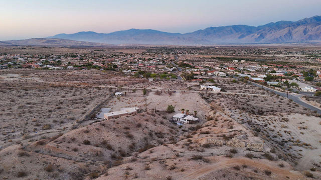 67601 Pierson Boulevard, Desert Hot Springs CA: https://media.crmls.org/mediaz/939a2a9e-8b86-46f4-aff4-d4d869f3ecd3.jpg