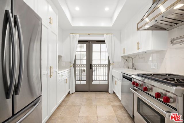 11633 Chenault Street, Los Angeles CA: https://media.crmls.org/mediaz/939a4eb8-8004-4a05-a500-fc486427dd53.jpg