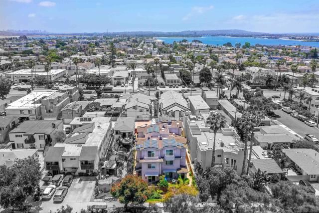 1427 Hornblend, San Diego CA: https://media.crmls.org/mediaz/939e6c38-da9d-4063-9985-853fe60cc0d4.jpg
