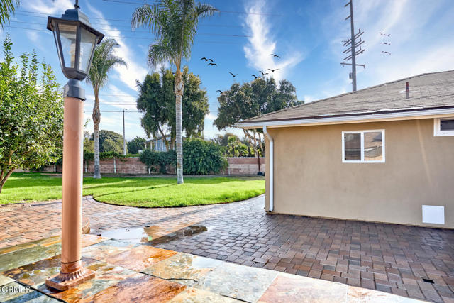 1700 Arlene Avenue, Oxnard CA: https://media.crmls.org/mediaz/939ebb41-edca-4a76-b53b-cebc818482ca.jpg