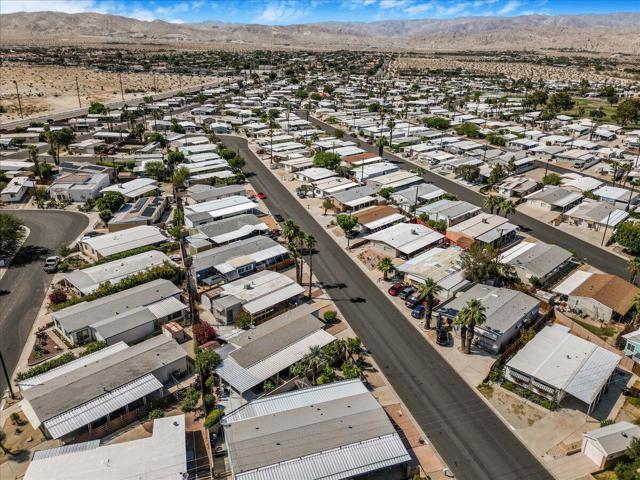 32857 Bloomfield Avenue, Thousand Palms CA: https://media.crmls.org/mediaz/939f91c6-e9cd-4b8b-8c4e-546d0d580163.jpg