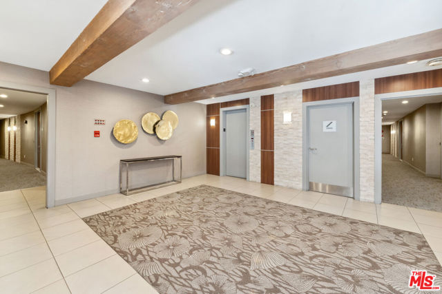 Drew Fenton | 836 S Bundy Drive Los Angeles CA | MLS: 7113379