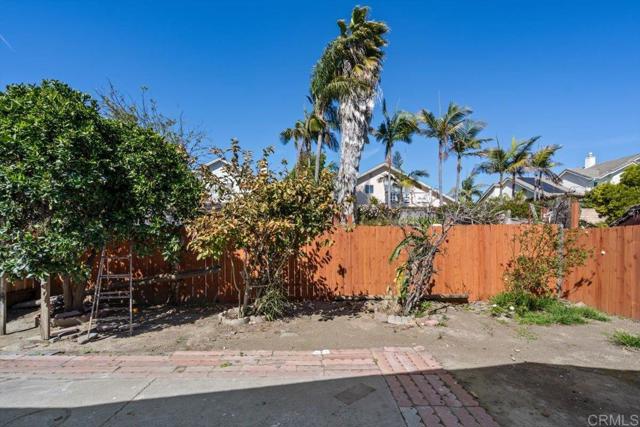 4640 Calle Del Palo, Oceanside, California 92057, 2 Bedrooms Bedrooms, ,1 BathroomBathrooms,Single Family Residence,For Sale,Calle Del Palo,PTP2501658